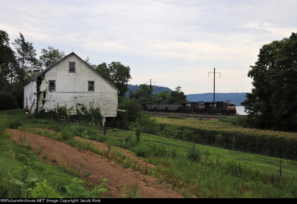 A Classic Lancaster County Scene